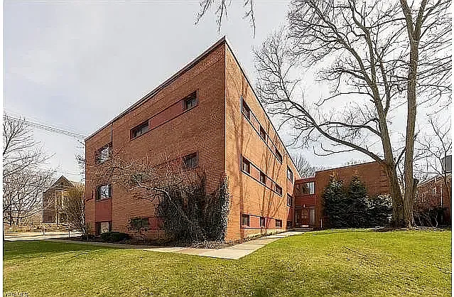 Building Photo - 2784 Euclid