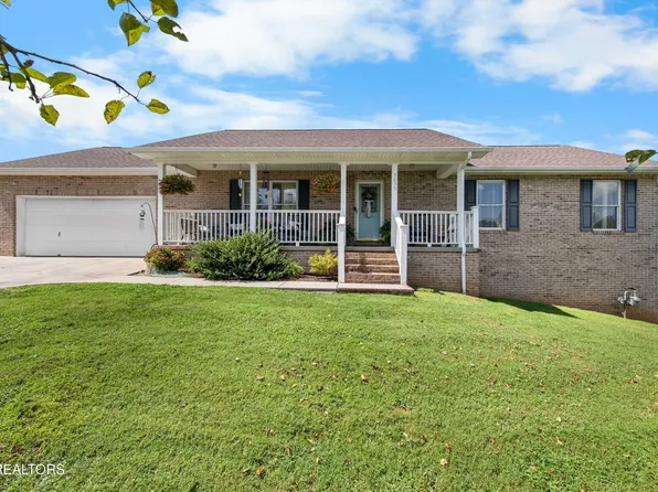 5635 Brandon Park Dr, Maryville, TN 37804