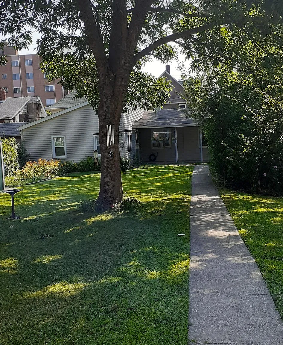 2 bed, 1220 sqft, $1,450 — Photo 1