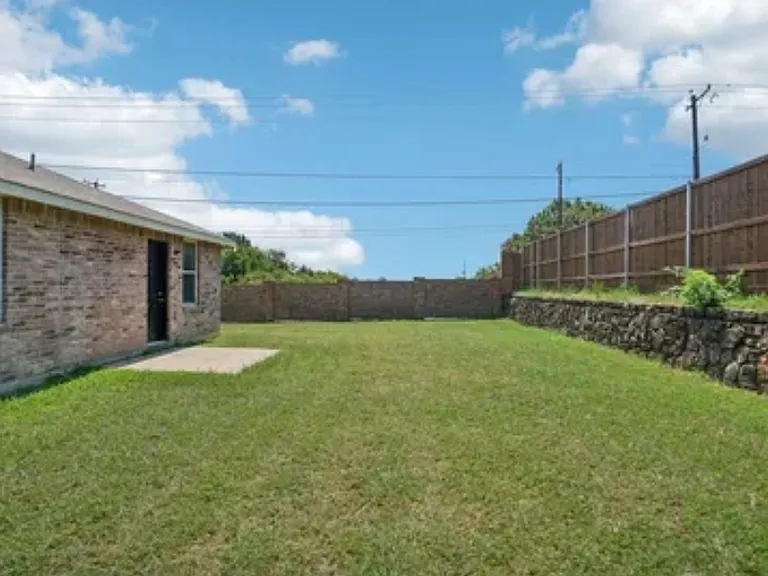 8408 Olivia Meadow Dr — Photo 6