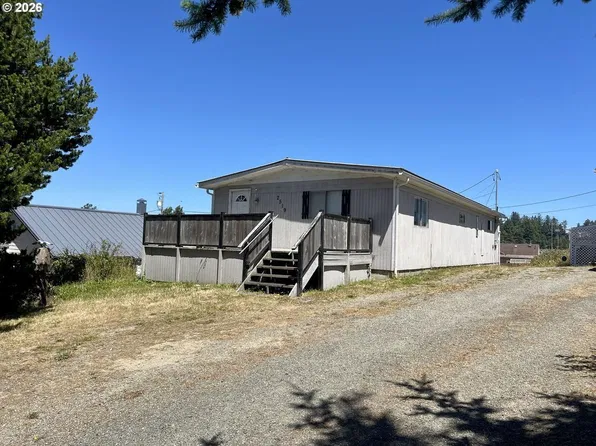 2519 Everett Ave, North Bend, OR 97459