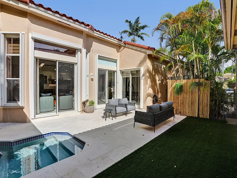 5860 NW 120th Ave — Photo 37