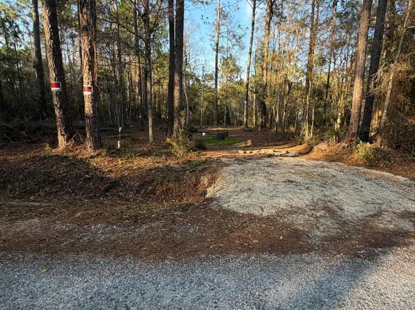 7096 W Holmes St, Bay Saint Louis, MS 39520