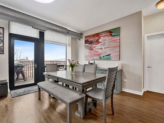 5th image of 1151 W 15th St Unit 401