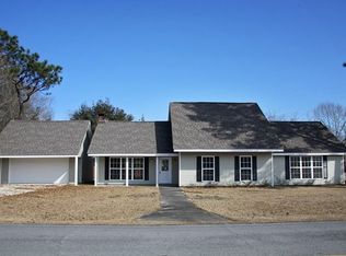 114 Montrose Dr, Carriere, MS 39426