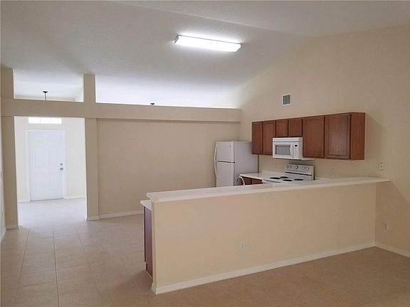 5th image of 8346 101st Ave