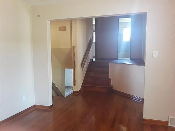 4th image of 516 Hamel Ave
