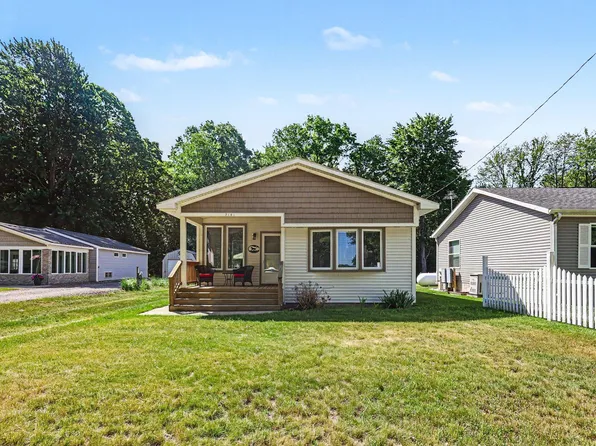 7161 E Lakeshore Dr, Walkerville, MI 49459