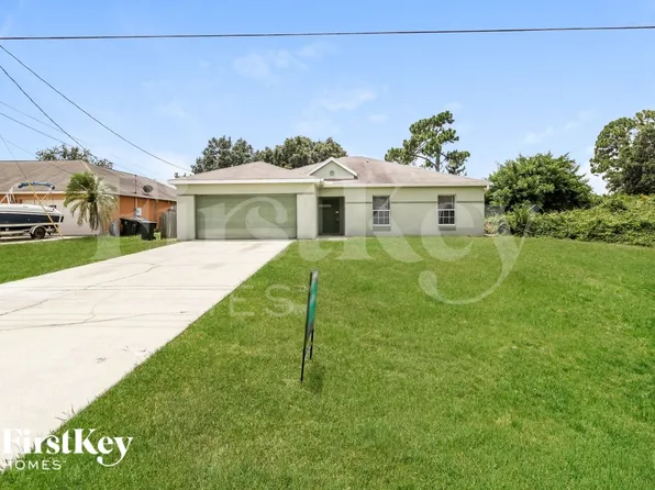 2067 N Chamberlain Blvd, North Port, FL 34286