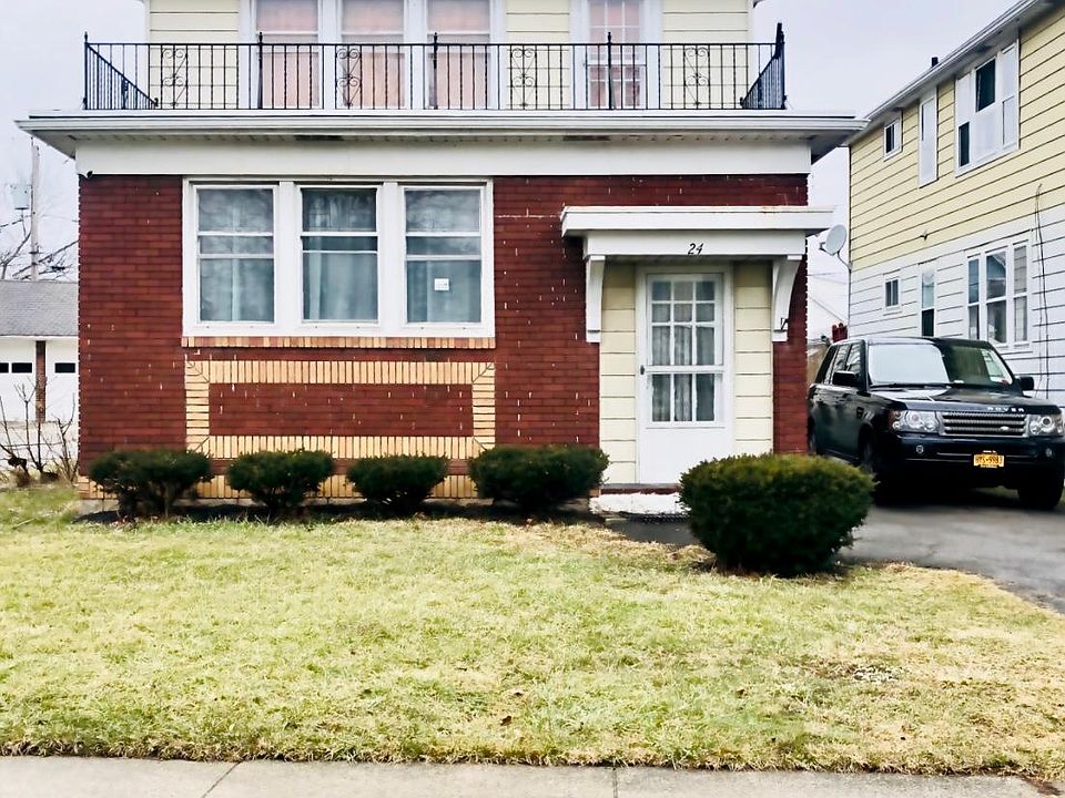 1st image of 24 Pendennis Pl #2