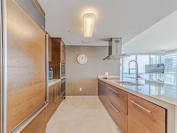 4th image of 495 Brickell Ave APT 2801