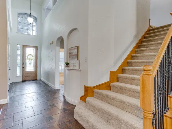 1008 Linden Dr, Burleson, TX 76028