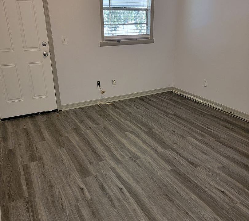 1st image of 1259 S Elmwood Dr #7