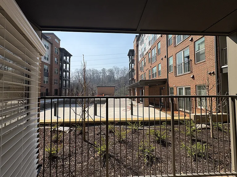 District on the Etowah Apartments — Photo 410