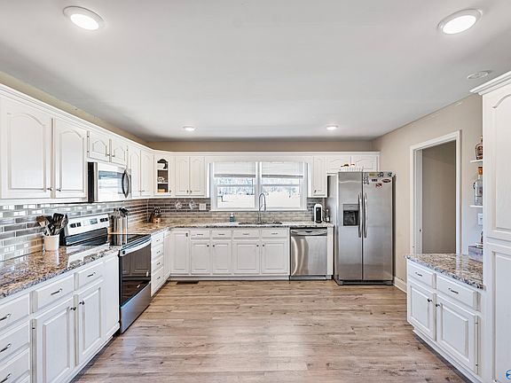 4th image of 639 Vaughn Bridge Rd NW