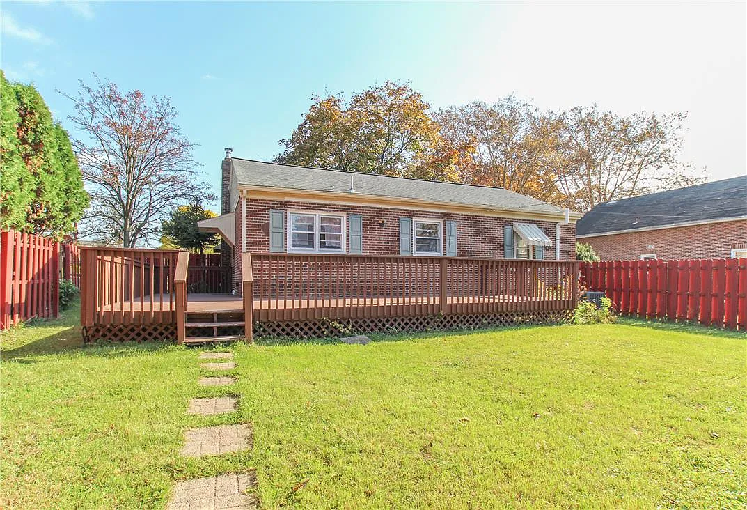 2 bed, 1.0 bath, 1000 sqft, $2,100 — Photo 4