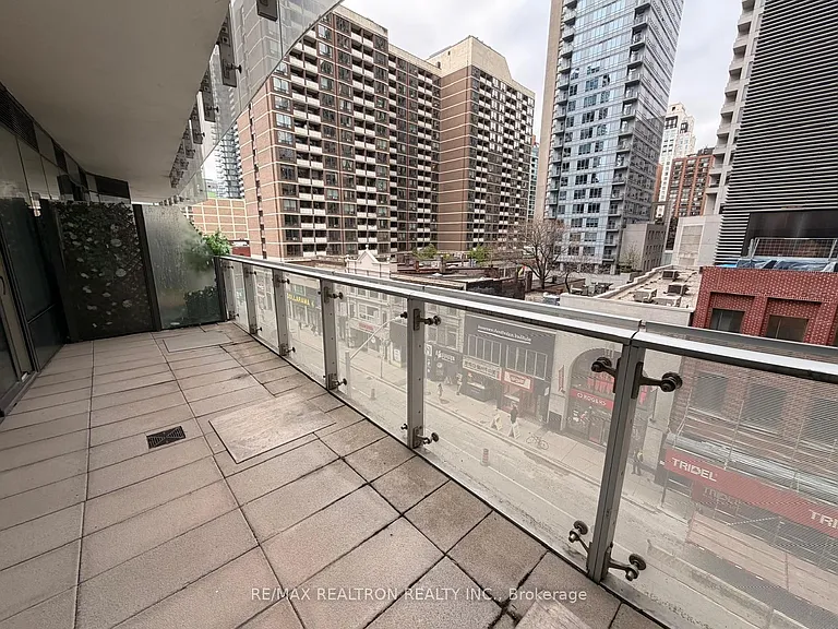 1 Bloor St E #12 — Photo 15