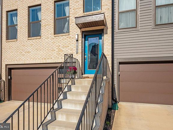 3rd image of 809 Teacher Mitchell Rd