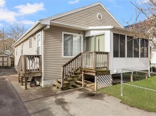 76 Moorefield St, Providence, RI 02909