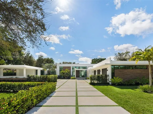 6830 SW 104th St, Pinecrest, FL 33156