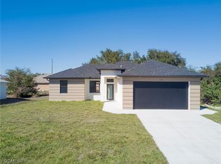 3010 2nd St SW, Lehigh Acres, FL 33976