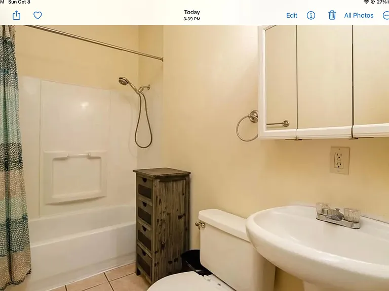 Main Bathroom.