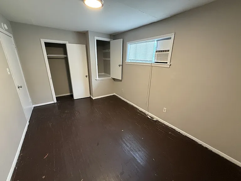 2086 Hubert Ave #5 — Photo 19
