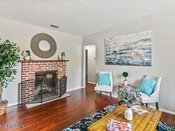 2nd image of 1039 Willis Dr