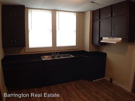 4th image of 5041 Parkway