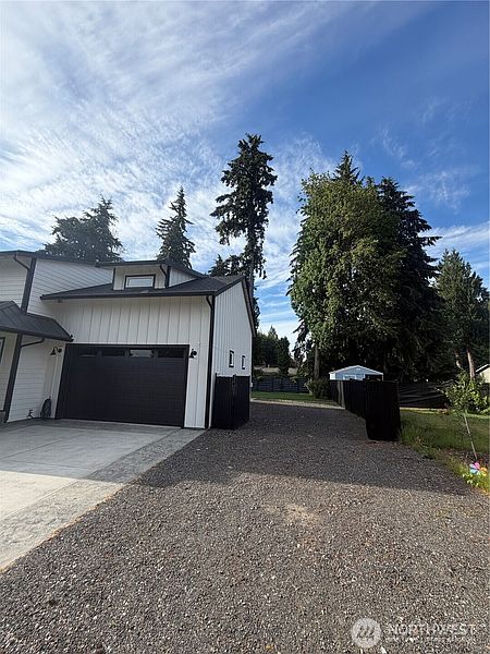 4th image of 2714 67th Court SW