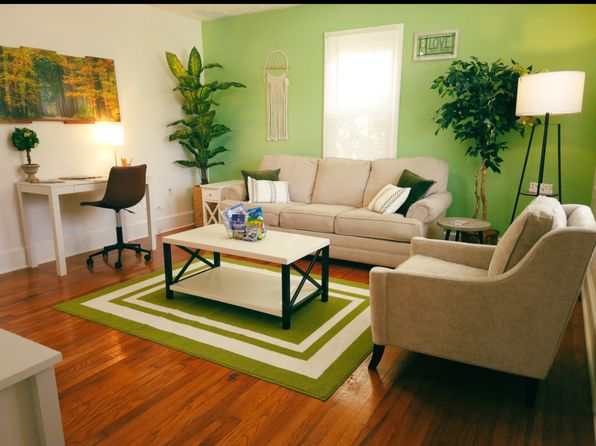171 W Meeting St