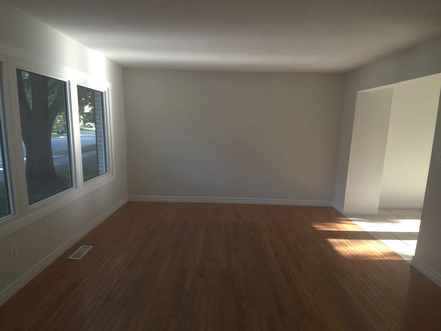 3 bed, $2,350 — Photo 3