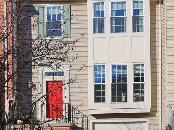 20350 Briarcliff Ter, Sterling, VA 20165