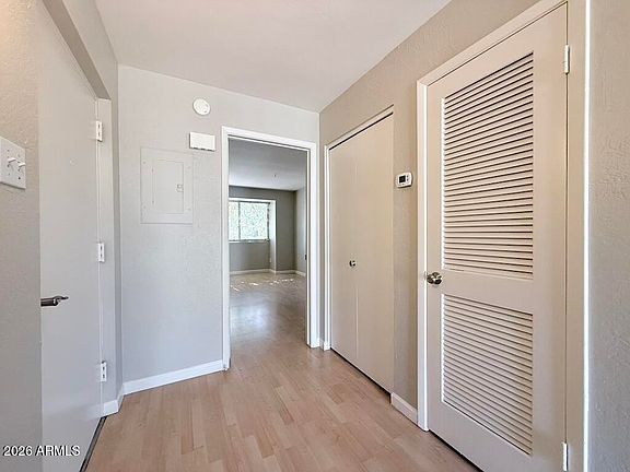 3rd image of 1004 E Osborn Rd