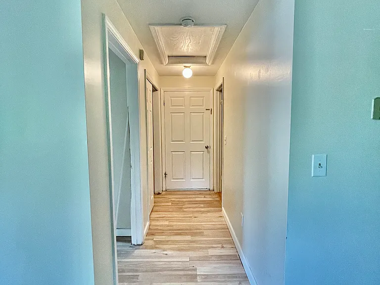 14 Green St #C — Photo 3