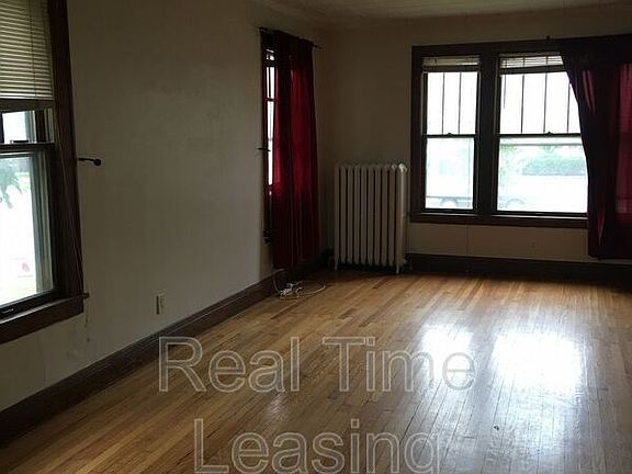 4th image of 1814 Marshall Ave