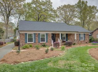 1340 Braeburn Rd, Charlotte, NC 28211