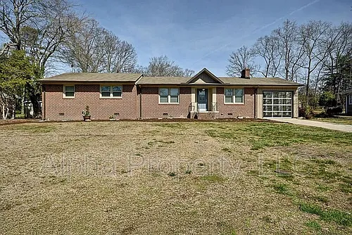 21 Lisa Dr Photo 1
