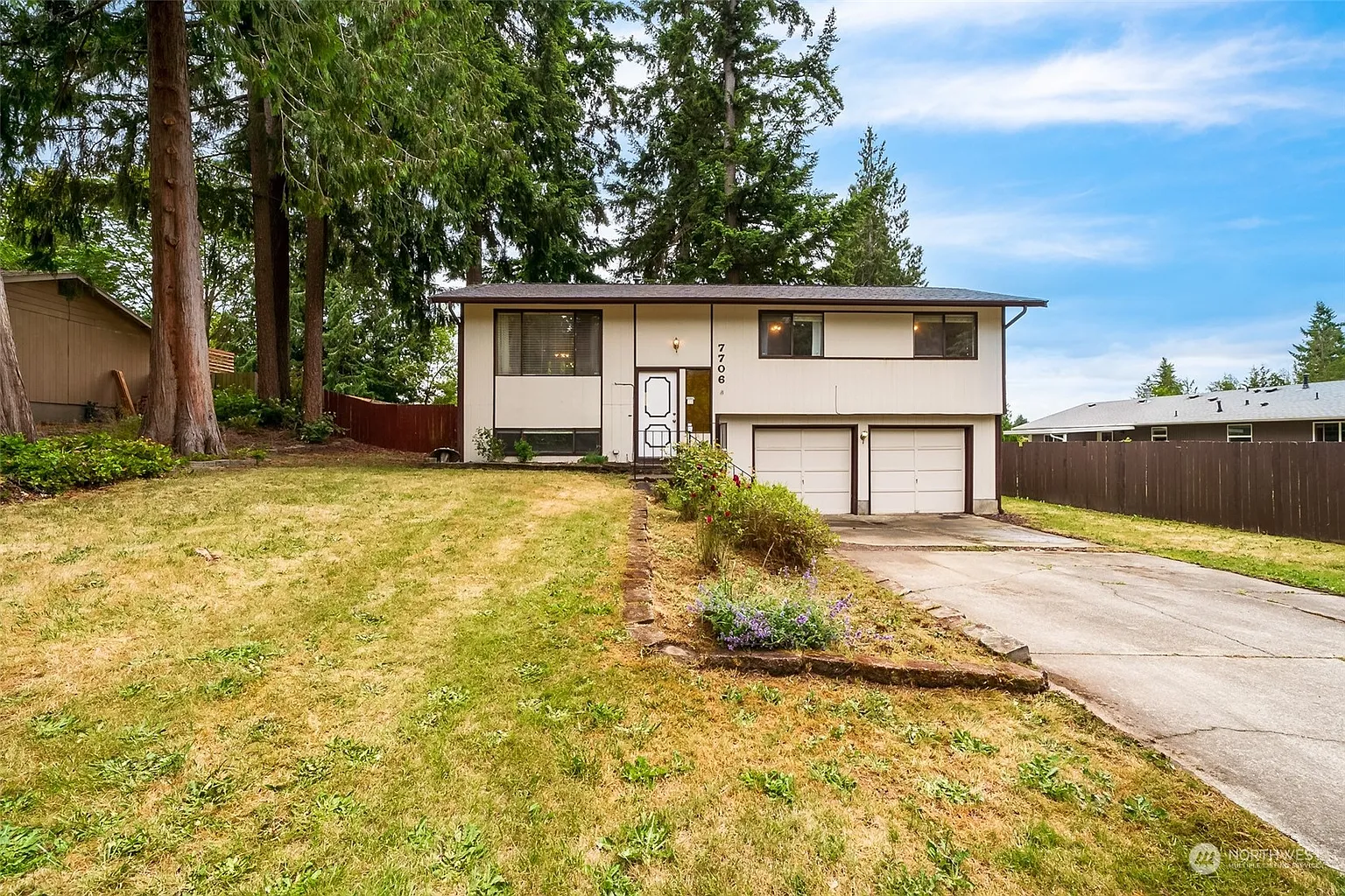 7706 192nd Avenue E photo 1