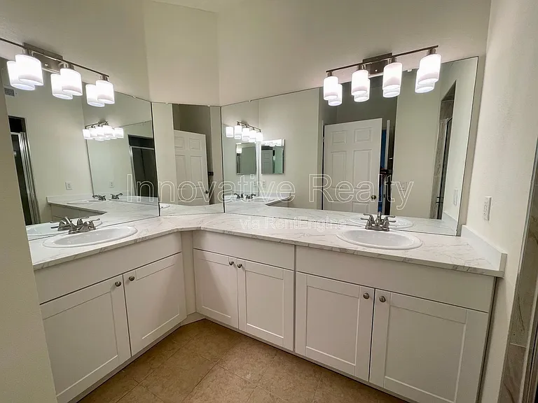 2482 Temple Grove Ln — Photo 17