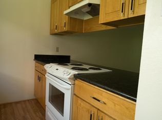 3710 SW 12th Ave #17, Portland, OR 97239