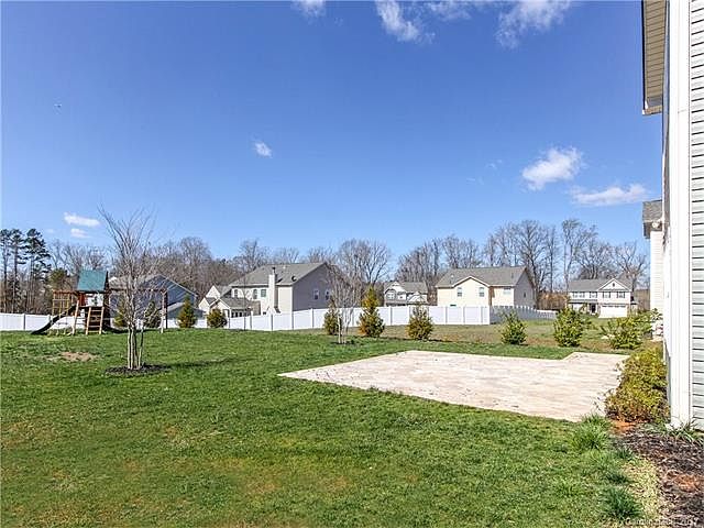 2nd image of 3117 Gilroy Dr
