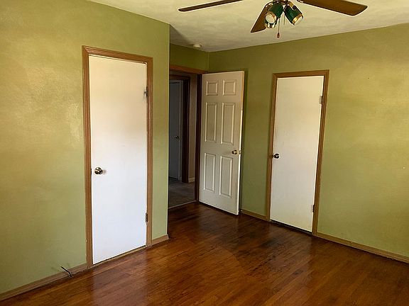 3rd image of 207 Elizabeth Ave
