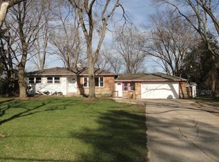 27035 N Anderson Rd, Wauconda, IL 60084