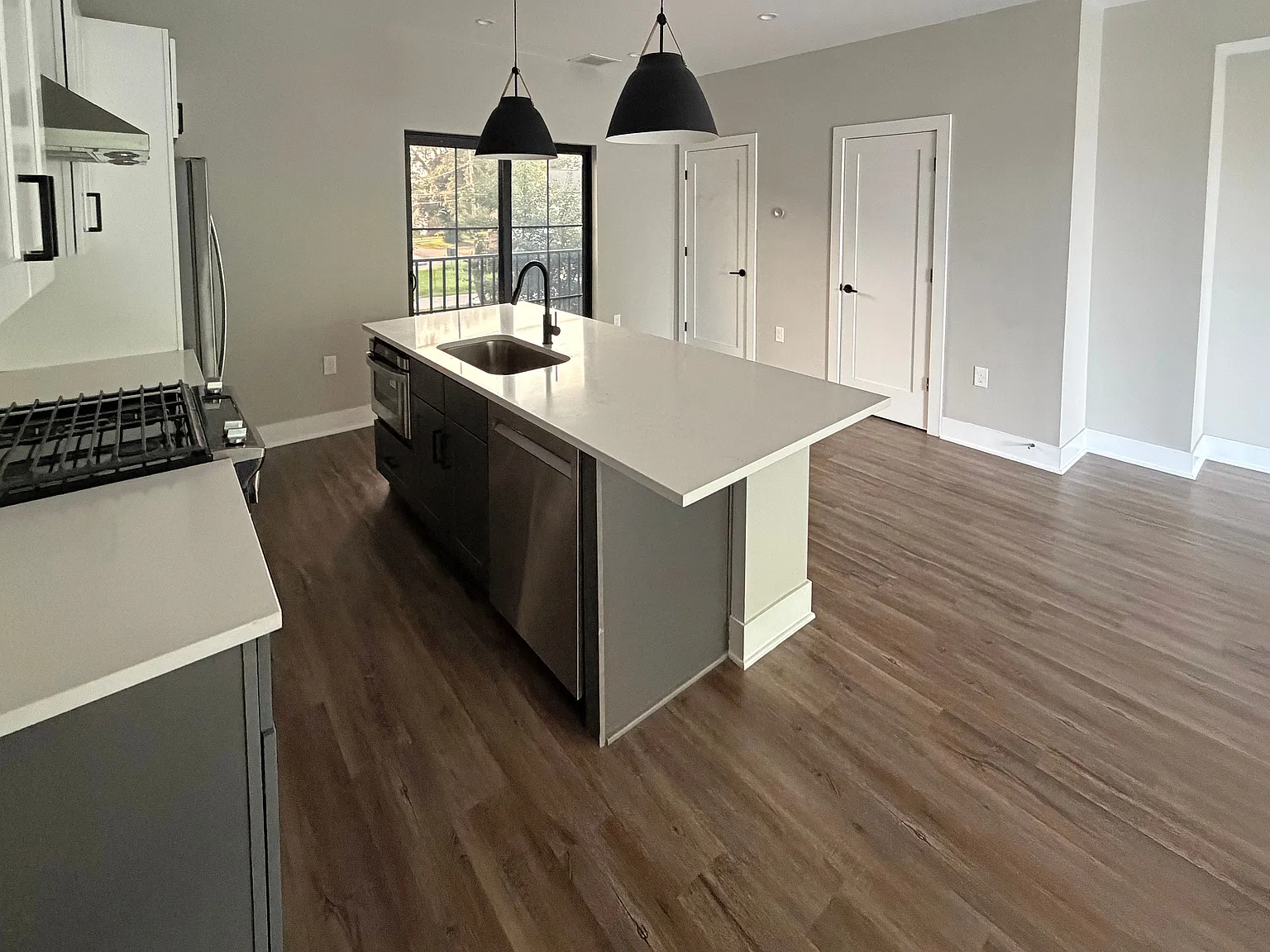 357 Loeffler Ave — Photo 3