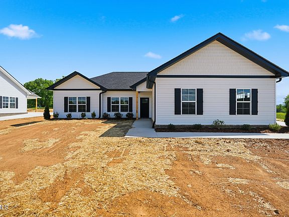 2nd image of 135 Emperor Ln
