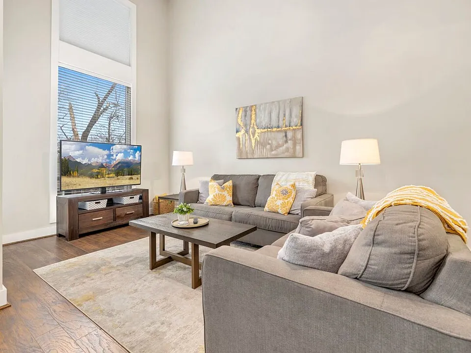 465 S Locust Ave #2-ID1221903P
