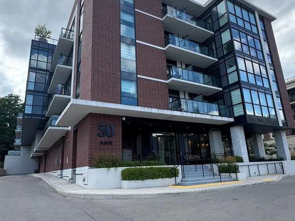 50 Ann St #401, Caledon, ON L7E 4G5
