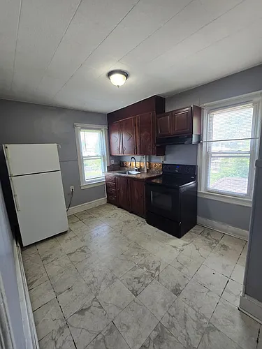 320 Cleveland Photo 1
