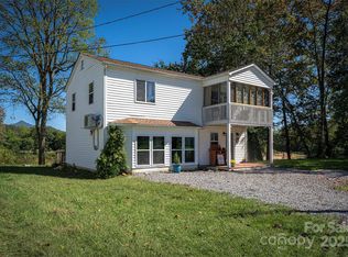 3755 Broad St, Clyde, NC 28721